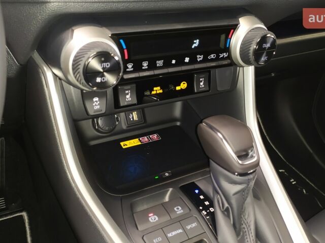 Тойота РАВ 4, объемом двигателя 2.49 л и пробегом 0 тыс. км за 45183 $, фото 11 на Automoto.ua