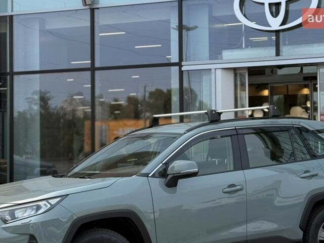 Тойота РАВ 4, об'ємом двигуна 2.49 л та пробігом 0 тис. км за 42623 $, фото 1 на Automoto.ua