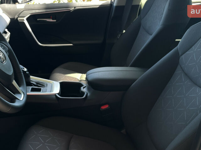 Тойота РАВ 4, объемом двигателя 2.49 л и пробегом 0 тыс. км за 39750 $, фото 5 на Automoto.ua