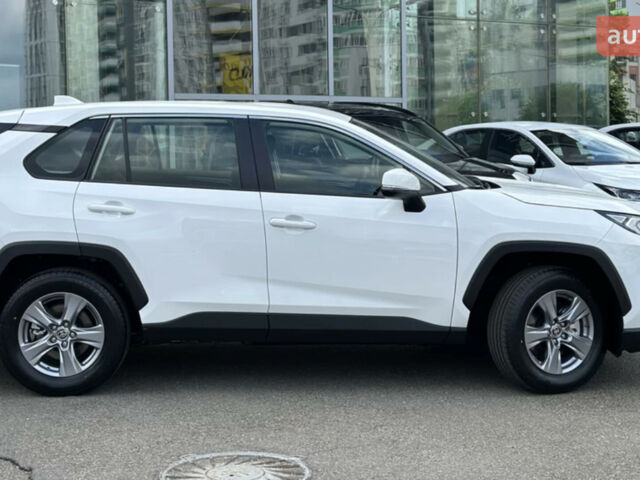Тойота РАВ 4, об'ємом двигуна 2.49 л та пробігом 0 тис. км за 35884 $, фото 2 на Automoto.ua
