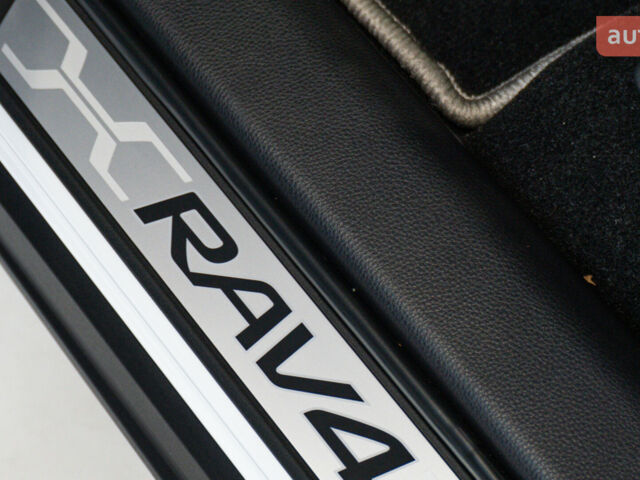 Тойота РАВ 4, об'ємом двигуна 2.49 л та пробігом 0 тис. км за 42650 $, фото 13 на Automoto.ua