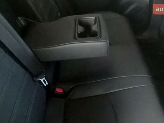 Тойота РАВ 4, об'ємом двигуна 2.49 л та пробігом 0 тис. км за 41463 $, фото 13 на Automoto.ua