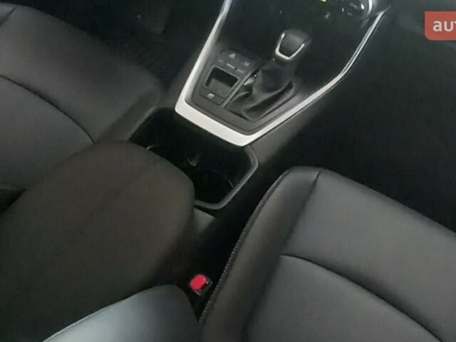 Тойота РАВ 4, об'ємом двигуна 2.49 л та пробігом 0 тис. км за 41463 $, фото 18 на Automoto.ua