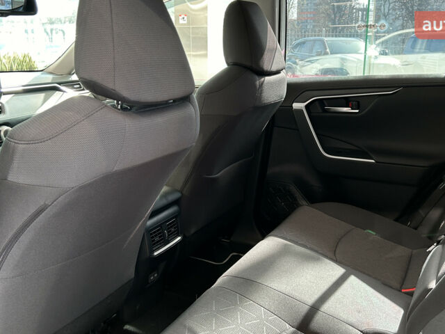 Тойота РАВ 4, об'ємом двигуна 2.49 л та пробігом 0 тис. км за 39316 $, фото 16 на Automoto.ua