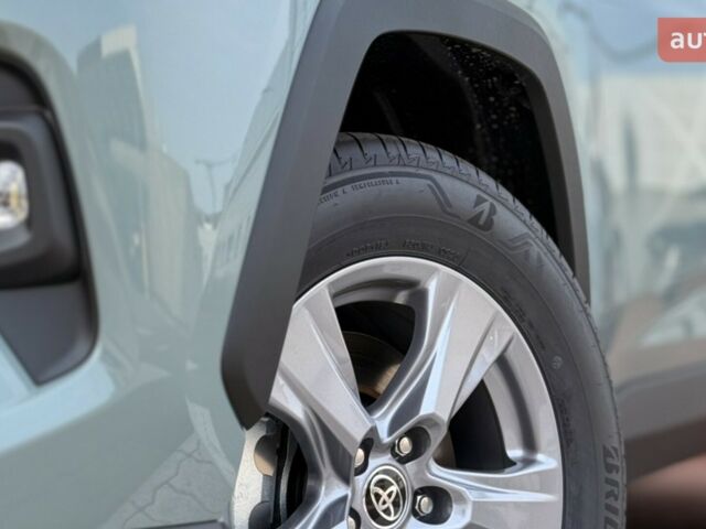 Тойота РАВ 4, об'ємом двигуна 2.49 л та пробігом 0 тис. км за 42623 $, фото 4 на Automoto.ua