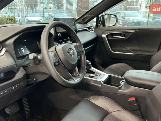 Тойота РАВ 4, об'ємом двигуна 2.49 л та пробігом 0 тис. км за 48854 $, фото 8 на Automoto.ua