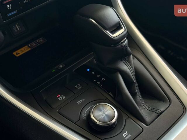 Тойота РАВ 4 2025 у Хмельницькому на Automoto.ua Тойота РАВ 4, об'ємом двигуна 2.49 л та пробігом 0 тис. км за 52068 $, фото 9 на Automoto.ua