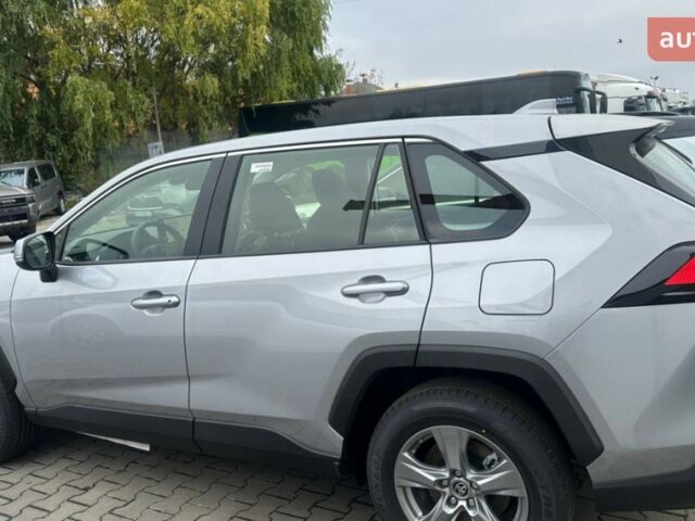 Тойота РАВ 4, об'ємом двигуна 2.49 л та пробігом 0 тис. км за 36541 $, фото 2 на Automoto.ua