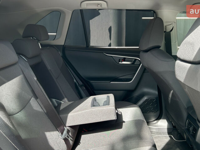 Тойота РАВ 4, об'ємом двигуна 2.49 л та пробігом 0 тис. км за 39316 $, фото 20 на Automoto.ua