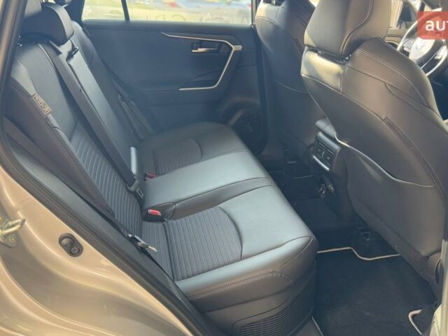 Тойота РАВ 4, объемом двигателя 2.49 л и пробегом 0 тыс. км за 47035 $, фото 12 на Automoto.ua