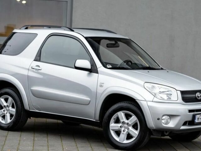 Серый Тойота РАВ 4, объемом двигателя 2 л и пробегом 187 тыс. км за 3313 $, фото 4 на Automoto.ua