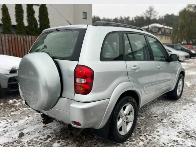 Серый Тойота РАВ 4, объемом двигателя 2 л и пробегом 260 тыс. км за 2900 $, фото 4 на Automoto.ua