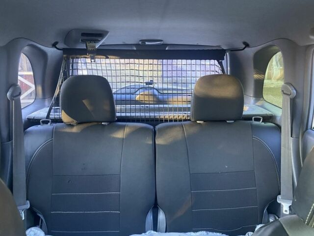 Сірий Тойота РАВ 4, об'ємом двигуна 2 л та пробігом 340 тис. км за 6050 $, фото 7 на Automoto.ua