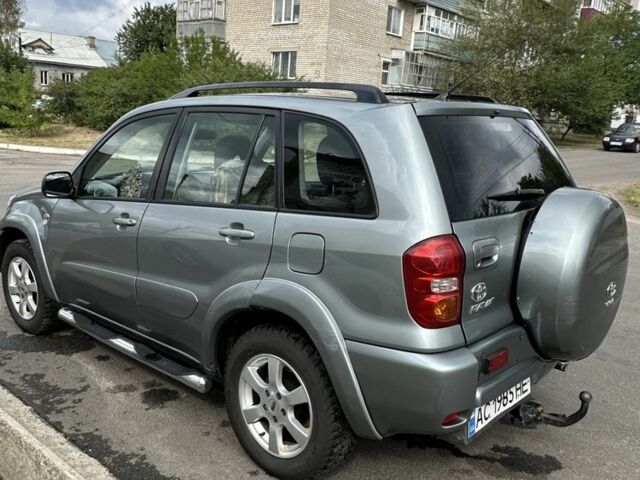 Серый Тойота РАВ 4, объемом двигателя 2 л и пробегом 320 тыс. км за 4000 $, фото 3 на Automoto.ua