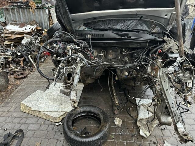 Серый Тойота РАВ 4, объемом двигателя 0 л и пробегом 110 тыс. км за 1500 $, фото 4 на Automoto.ua