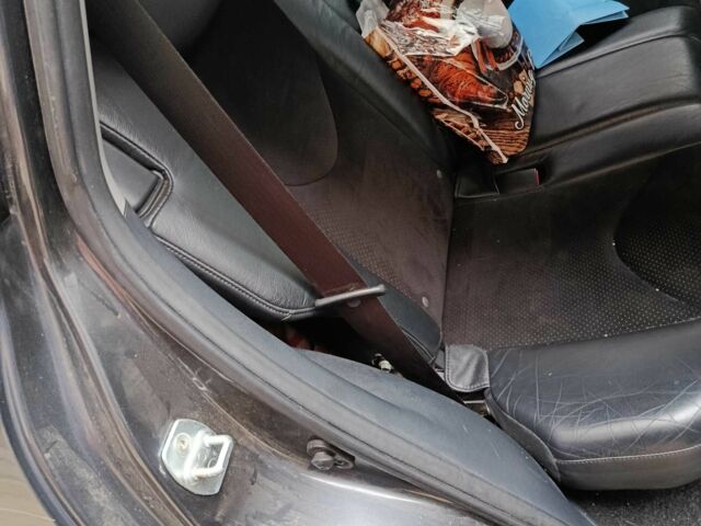 Серый Тойота РАВ 4, объемом двигателя 2.2 л и пробегом 180 тыс. км за 4700 $, фото 7 на Automoto.ua