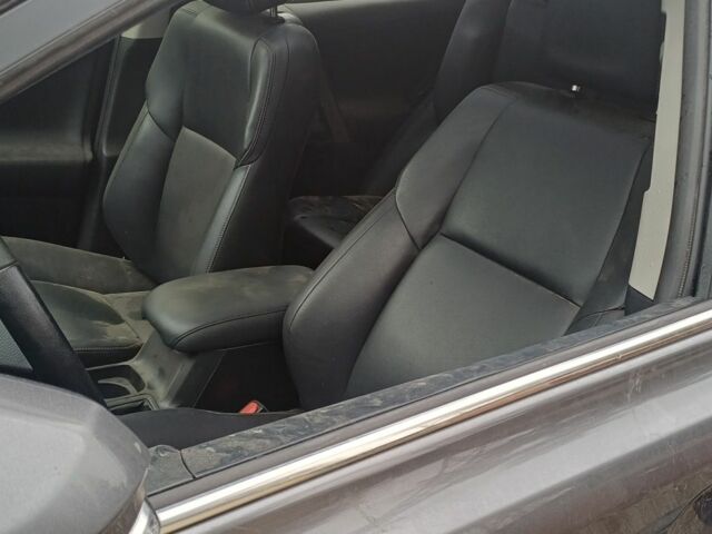 Тойота РАВ 4 2017 в Киеве на Automoto.ua Серый Тойота РАВ 4, объемом двигателя 0 л и пробегом 67 тыс. км за 5900 $, фото 5 на Automoto.ua