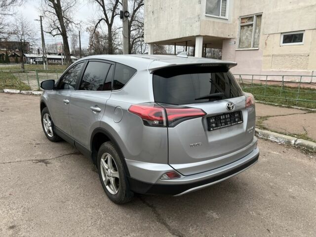Сірий Тойота РАВ 4, об'ємом двигуна 2 л та пробігом 146 тис. км за 19500 $, фото 3 на Automoto.ua