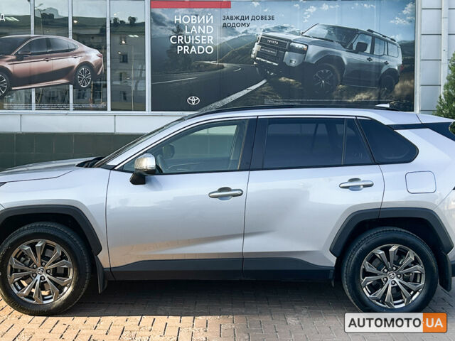 Серый Тойота РАВ 4, объемом двигателя 2 л и пробегом 48 тыс. км за 32944 $, фото 3 на Automoto.ua