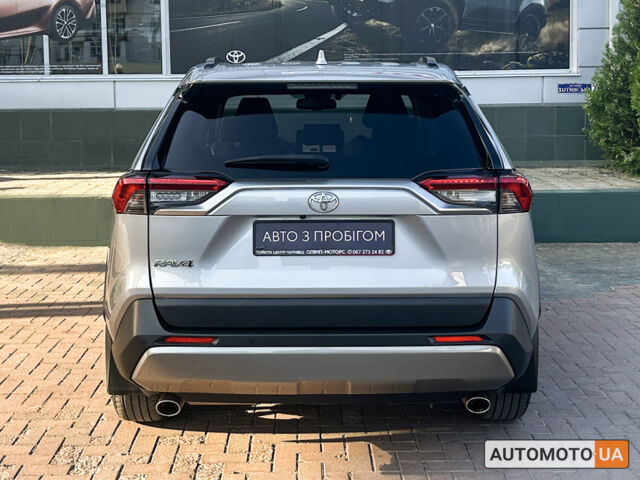 Сірий Тойота РАВ 4, об'ємом двигуна 2 л та пробігом 48 тис. км за 34383 $, фото 7 на Automoto.ua