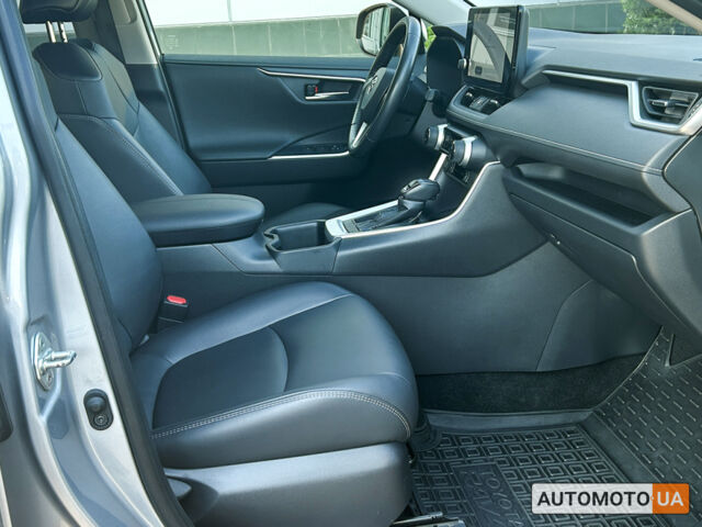 Сірий Тойота РАВ 4, об'ємом двигуна 2 л та пробігом 48 тис. км за 34383 $, фото 8 на Automoto.ua