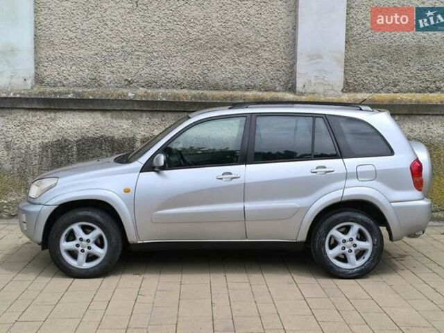 Серый Тойота РАВ 4, объемом двигателя 2 л и пробегом 255 тыс. км за 2150 $, фото 10 на Automoto.ua