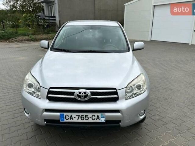 Сірий Тойота РАВ 4, об'ємом двигуна 2 л та пробігом 230 тис. км за 2800 $, фото 2 на Automoto.ua