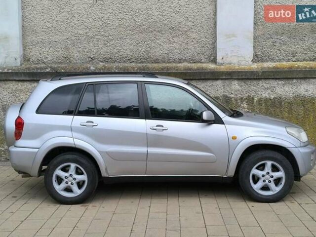 Серый Тойота РАВ 4, объемом двигателя 2 л и пробегом 255 тыс. км за 2150 $, фото 5 на Automoto.ua