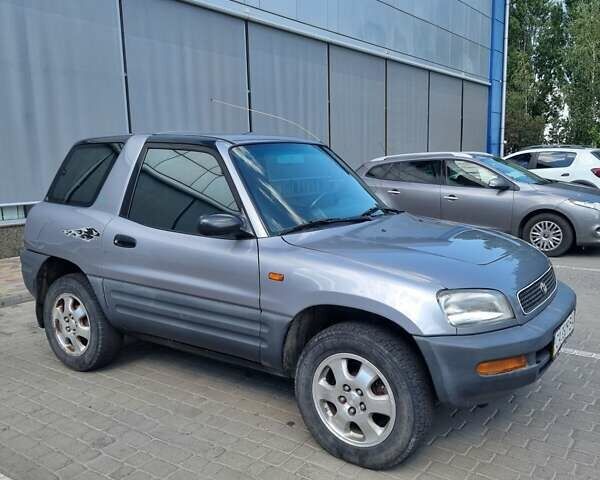 Серый Тойота РАВ 4, объемом двигателя 2 л и пробегом 237 тыс. км за 5200 $, фото 6 на Automoto.ua
