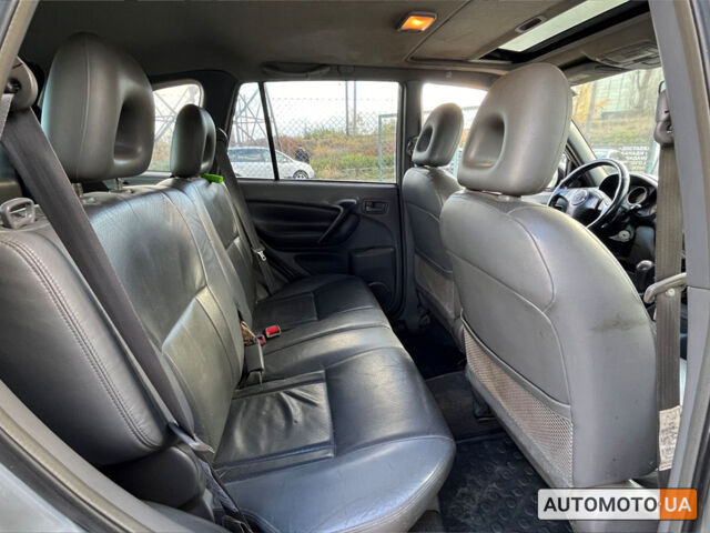 Сірий Тойота РАВ 4, об'ємом двигуна 2 л та пробігом 320 тис. км за 5250 $, фото 15 на Automoto.ua
