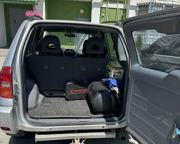 Сірий Тойота РАВ 4, об'ємом двигуна 2 л та пробігом 346 тис. км за 6000 $, фото 7 на Automoto.ua