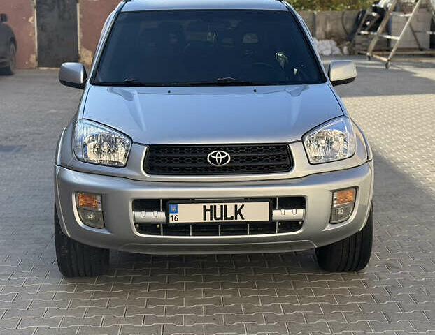 Сірий Тойота РАВ 4, об'ємом двигуна 2 л та пробігом 239 тис. км за 7300 $, фото 1 на Automoto.ua