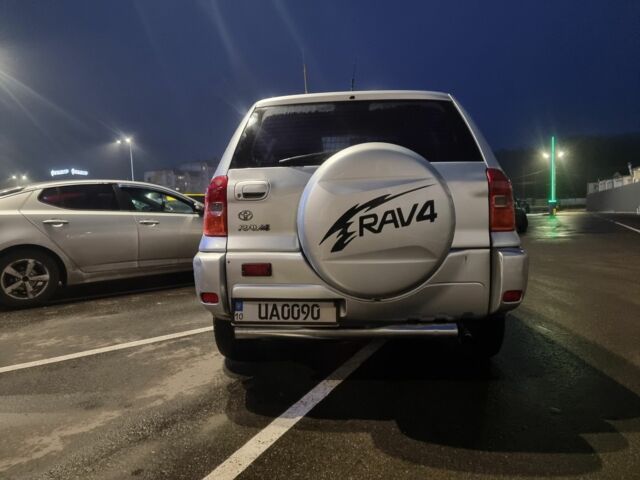 Серый Тойота РАВ 4, объемом двигателя 2 л и пробегом 338 тыс. км за 5700 $, фото 4 на Automoto.ua
