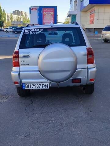 Серый Тойота РАВ 4, объемом двигателя 2 л и пробегом 191 тыс. км за 6700 $, фото 2 на Automoto.ua