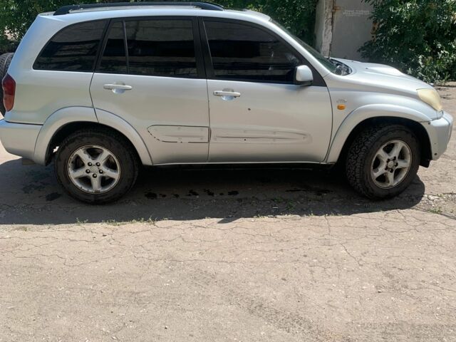 Сірий Тойота РАВ 4, об'ємом двигуна 2 л та пробігом 368 тис. км за 3800 $, фото 2 на Automoto.ua