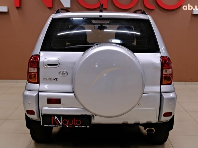Серый Тойота РАВ 4, объемом двигателя 2 л и пробегом 275 тыс. км за 6900 $, фото 5 на Automoto.ua