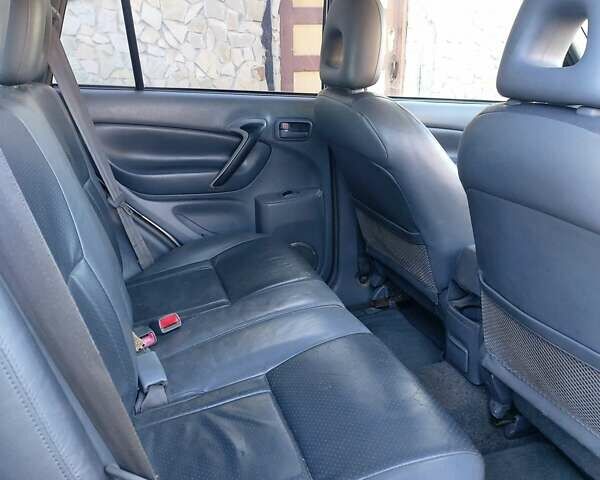 Сірий Тойота РАВ 4, об'ємом двигуна 2 л та пробігом 330 тис. км за 4350 $, фото 31 на Automoto.ua