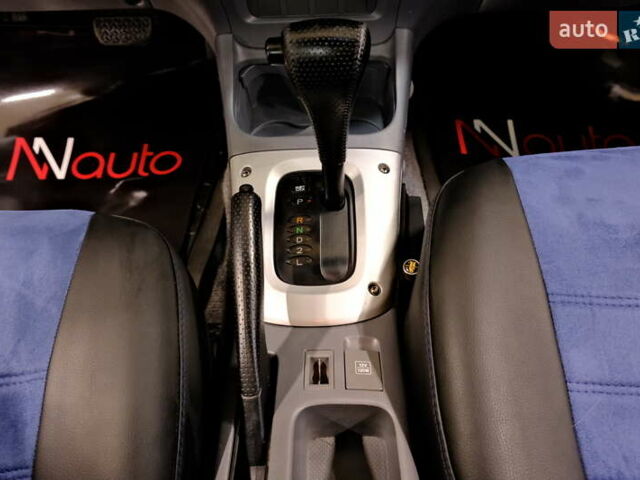 Серый Тойота РАВ 4, объемом двигателя 2 л и пробегом 275 тыс. км за 6900 $, фото 16 на Automoto.ua