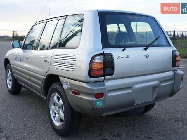 Серый Тойота РАВ 4, объемом двигателя 0 л и пробегом 126 тыс. км за 6999 $, фото 2 на Automoto.ua