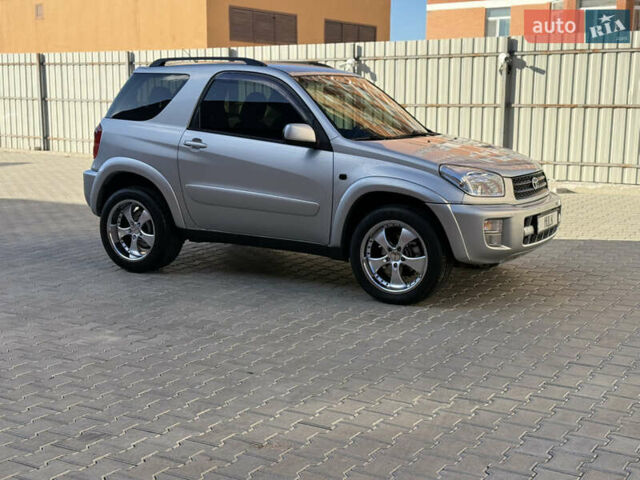 Сірий Тойота РАВ 4, об'ємом двигуна 2 л та пробігом 239 тис. км за 7300 $, фото 5 на Automoto.ua