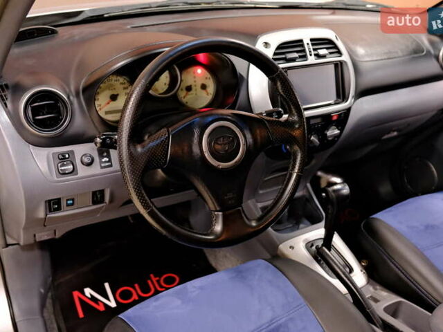 Серый Тойота РАВ 4, объемом двигателя 2 л и пробегом 275 тыс. км за 6900 $, фото 25 на Automoto.ua