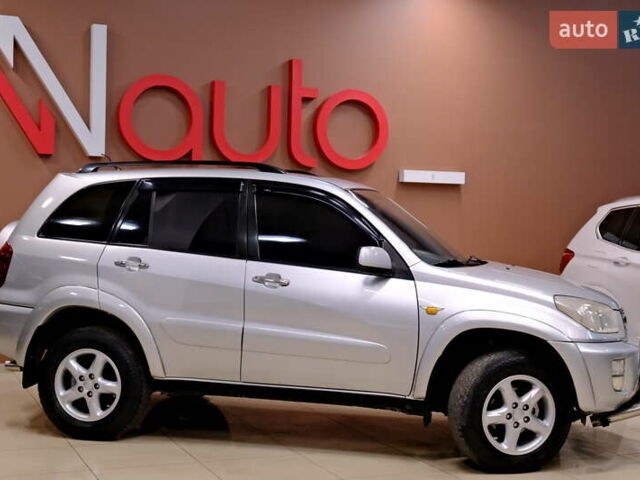 Серый Тойота РАВ 4, объемом двигателя 2 л и пробегом 275 тыс. км за 6900 $, фото 7 на Automoto.ua