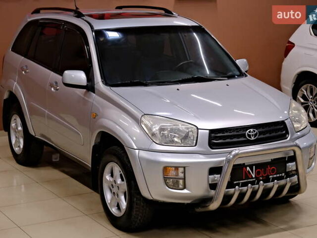 Серый Тойота РАВ 4, объемом двигателя 2 л и пробегом 275 тыс. км за 6900 $, фото 3 на Automoto.ua
