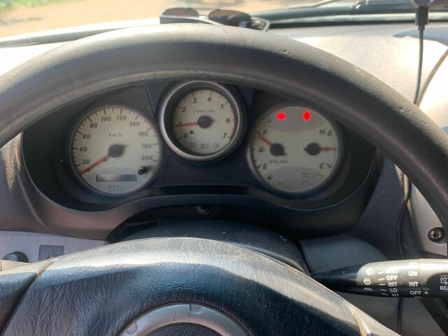 Сірий Тойота РАВ 4, об'ємом двигуна 2 л та пробігом 368 тис. км за 3800 $, фото 5 на Automoto.ua