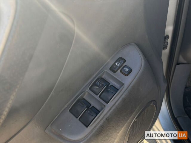 Сірий Тойота РАВ 4, об'ємом двигуна 2 л та пробігом 320 тис. км за 5250 $, фото 9 на Automoto.ua