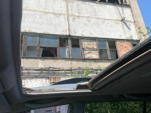 Сірий Тойота РАВ 4, об'ємом двигуна 2 л та пробігом 368 тис. км за 3800 $, фото 9 на Automoto.ua