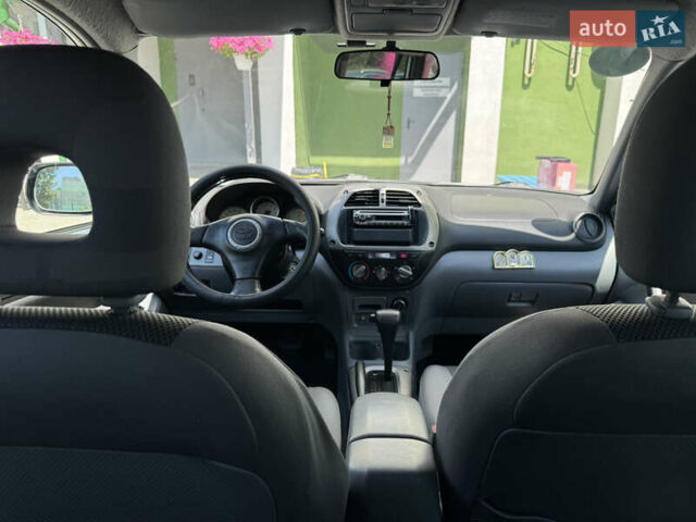 Сірий Тойота РАВ 4, об'ємом двигуна 2 л та пробігом 346 тис. км за 6000 $, фото 8 на Automoto.ua