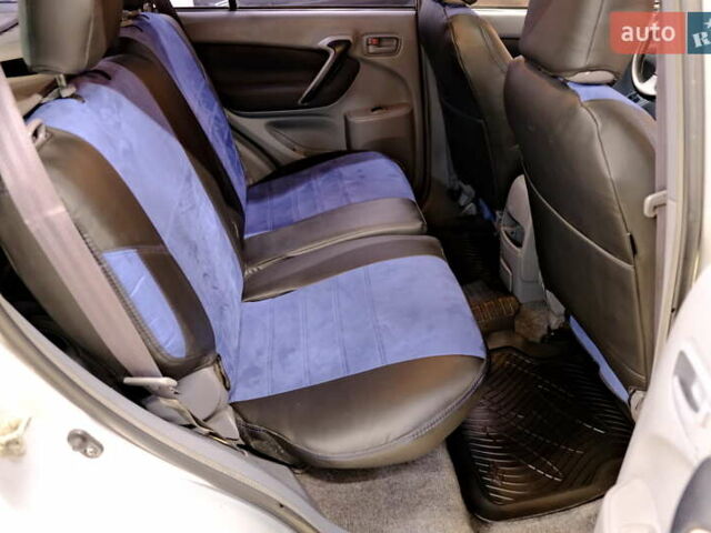 Серый Тойота РАВ 4, объемом двигателя 2 л и пробегом 275 тыс. км за 6900 $, фото 32 на Automoto.ua