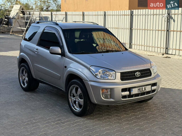 Сірий Тойота РАВ 4, об'ємом двигуна 2 л та пробігом 239 тис. км за 7300 $, фото 3 на Automoto.ua