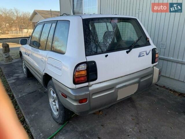 Серый Тойота РАВ 4, объемом двигателя 0 л и пробегом 126 тыс. км за 6999 $, фото 4 на Automoto.ua